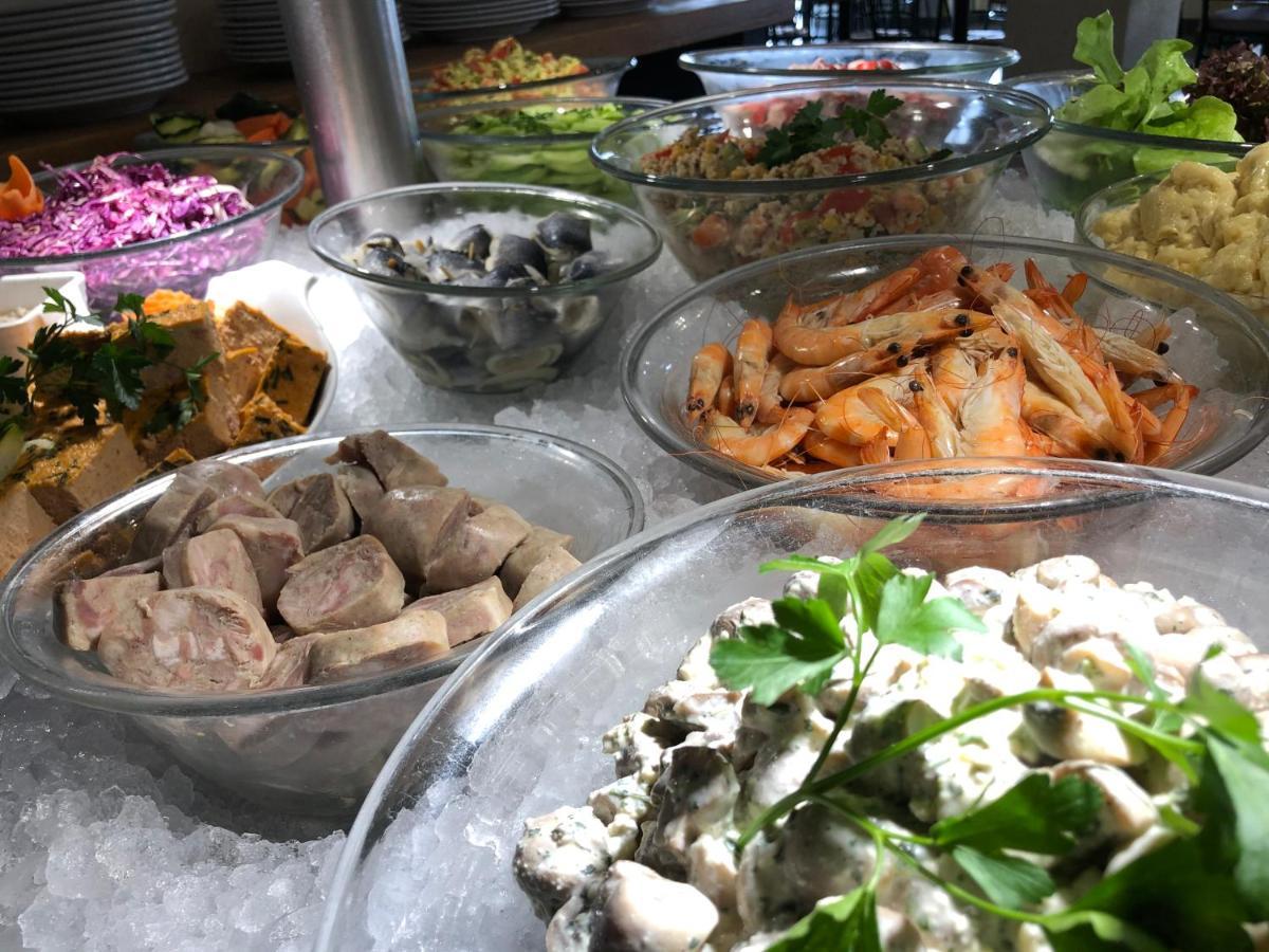 Le Relais D'Etagnac 호텔 외부 사진